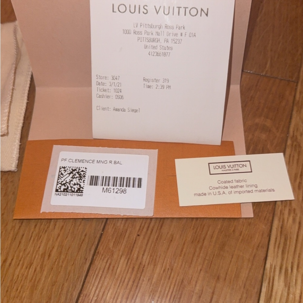 Louis Vuitton Monogram Clémence Wallet - Picture 4 of 10
